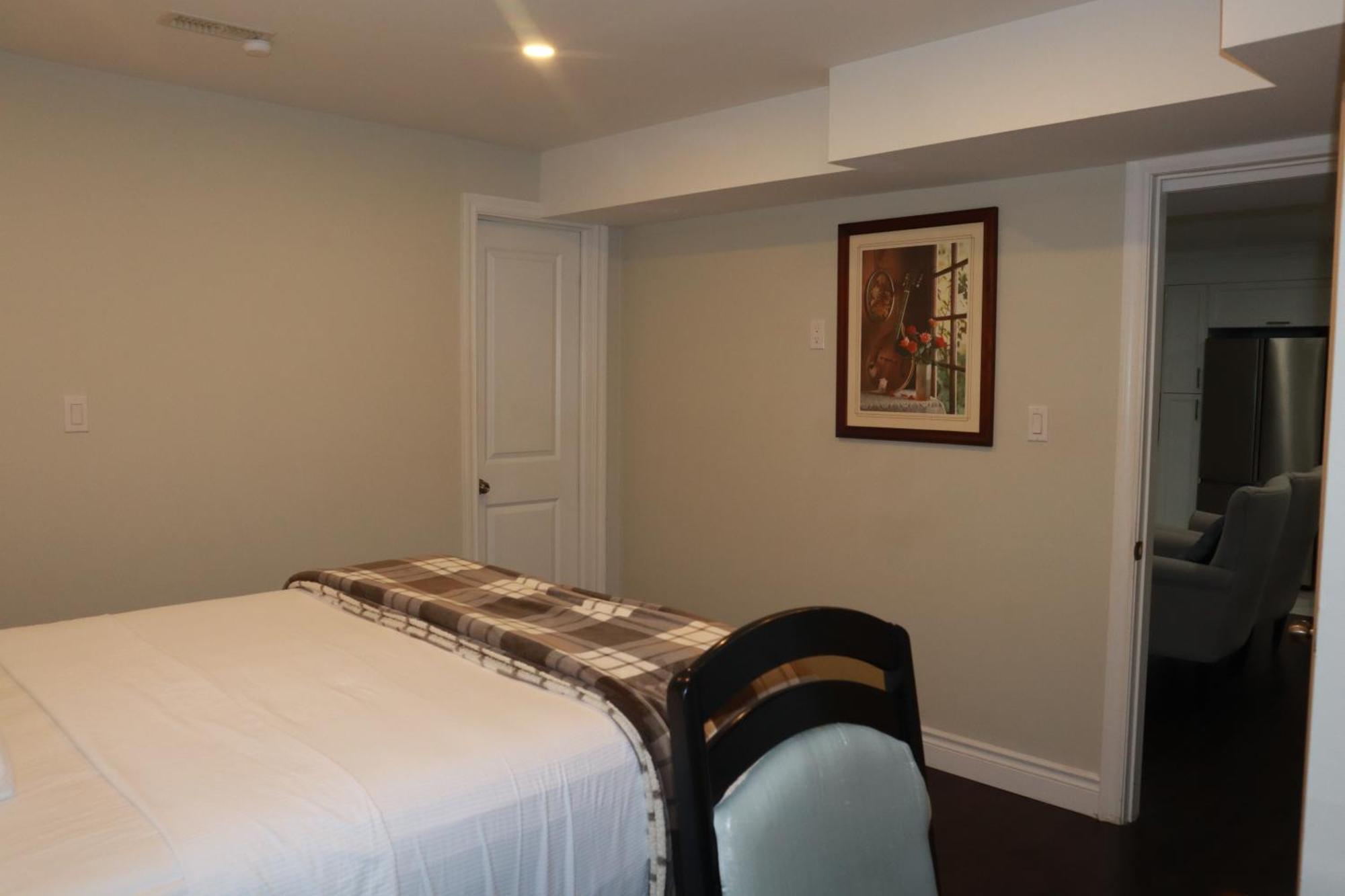 Stunning Furnished 2Bedroom/2Washroom Apartment Brampton Esterno foto