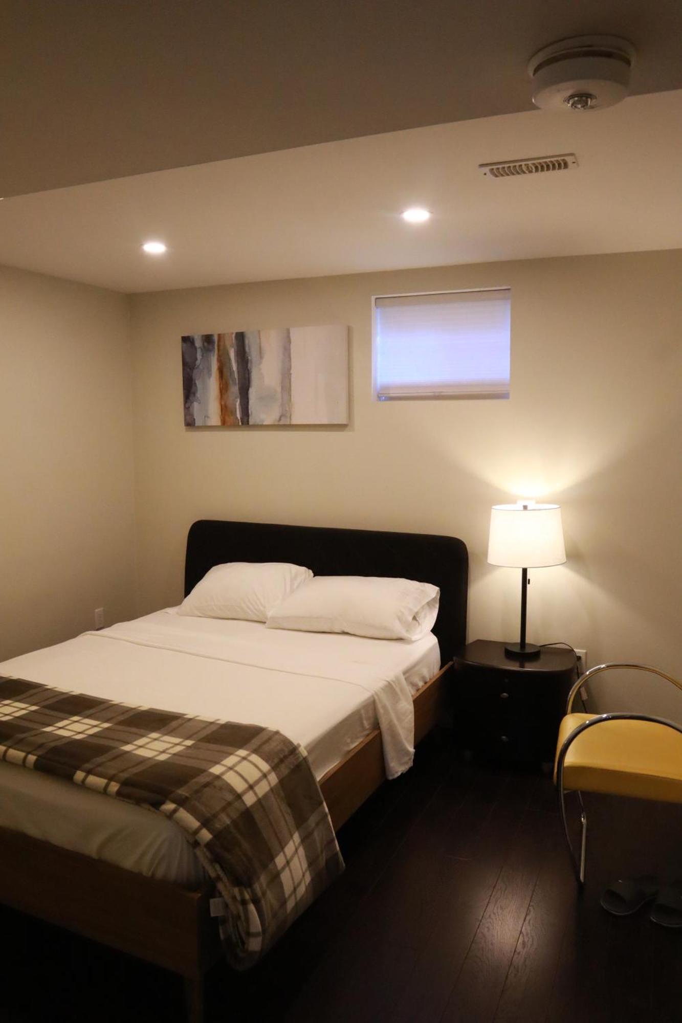 Stunning Furnished 2Bedroom/2Washroom Apartment Brampton Esterno foto