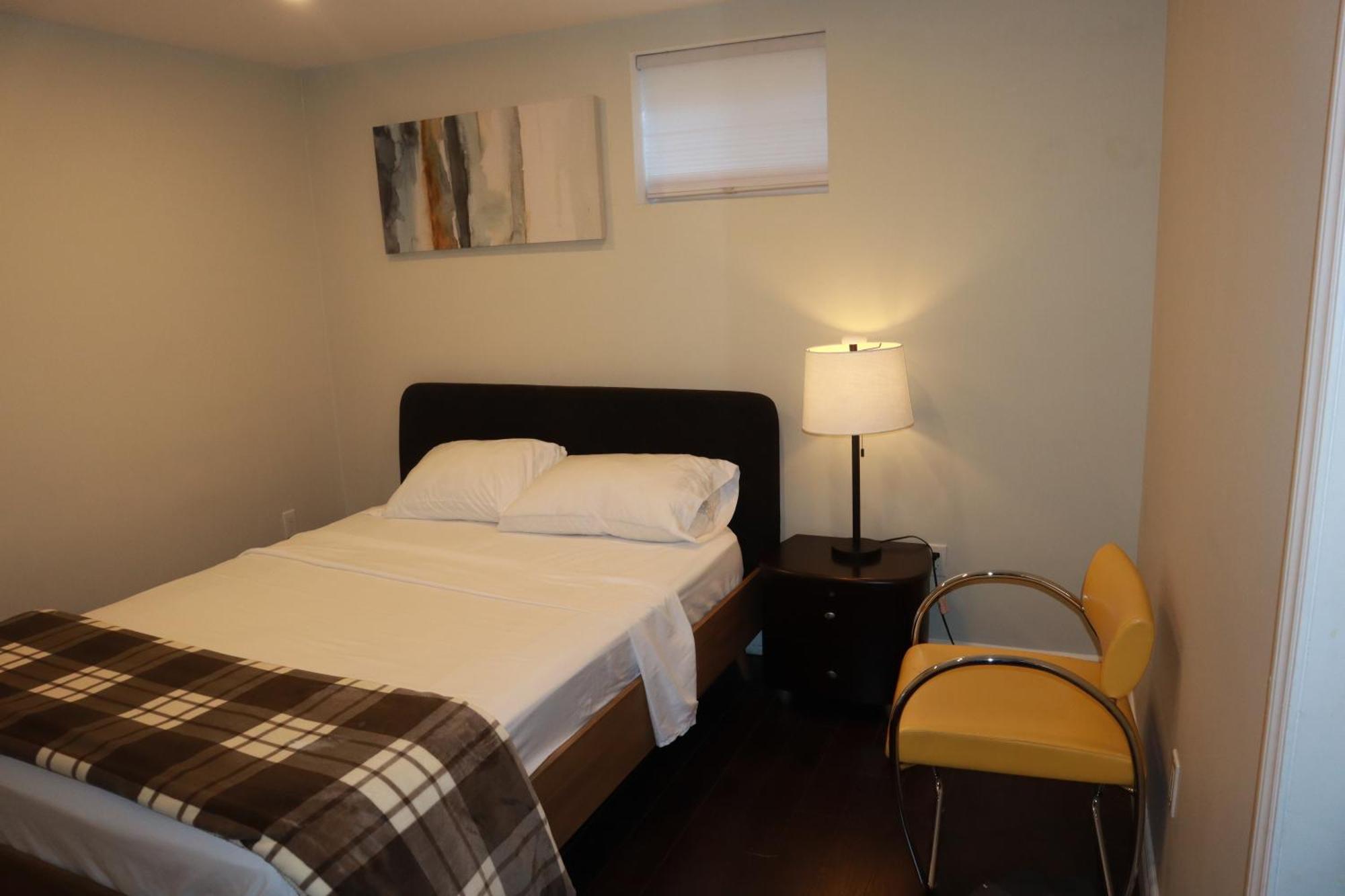 Stunning Furnished 2Bedroom/2Washroom Apartment Brampton Esterno foto