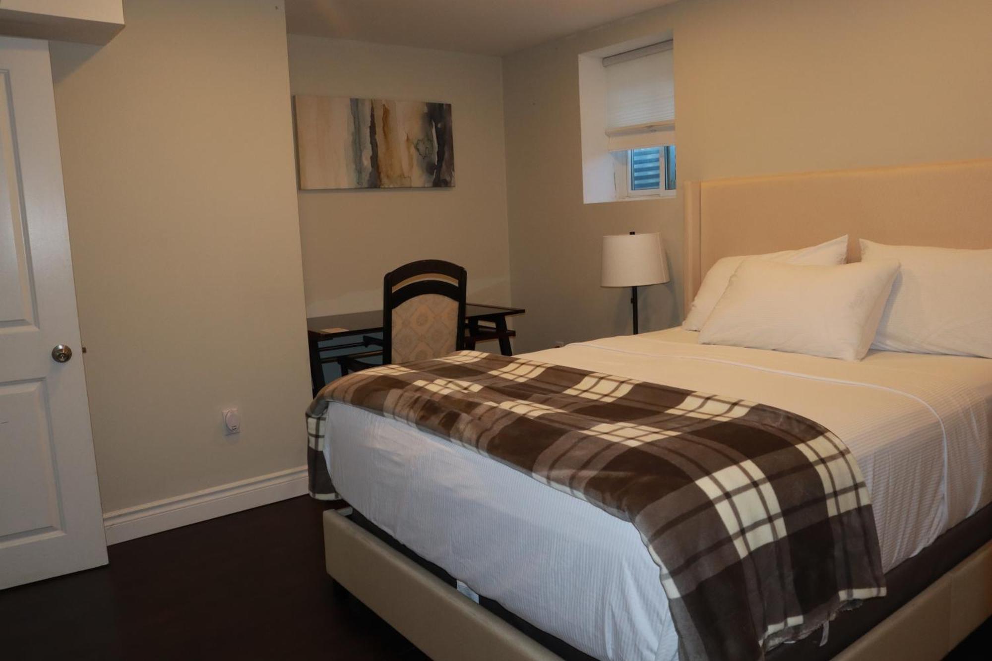 Stunning Furnished 2Bedroom/2Washroom Apartment Brampton Esterno foto
