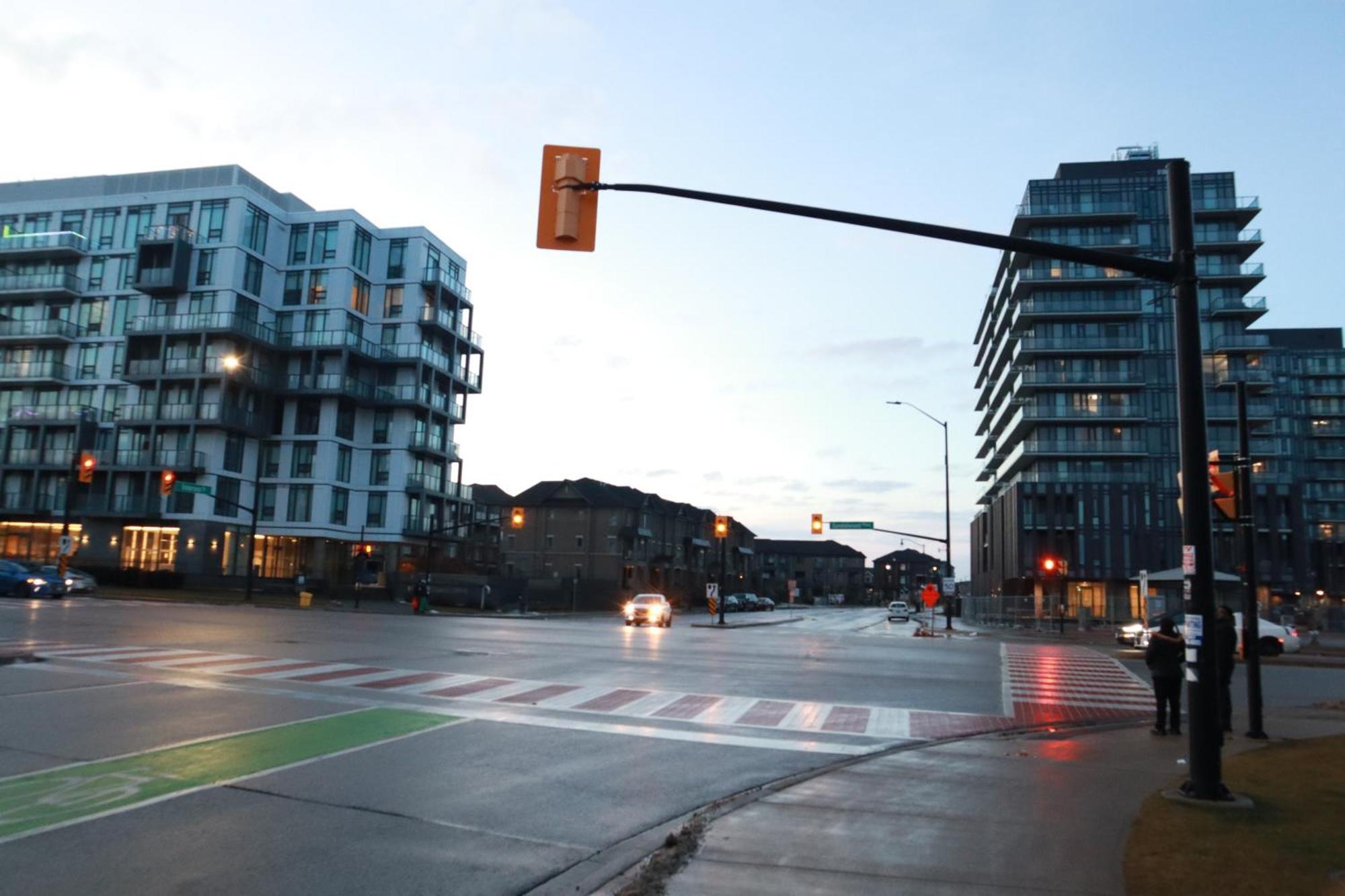 Stunning Furnished 2Bedroom/2Washroom Apartment Brampton Esterno foto