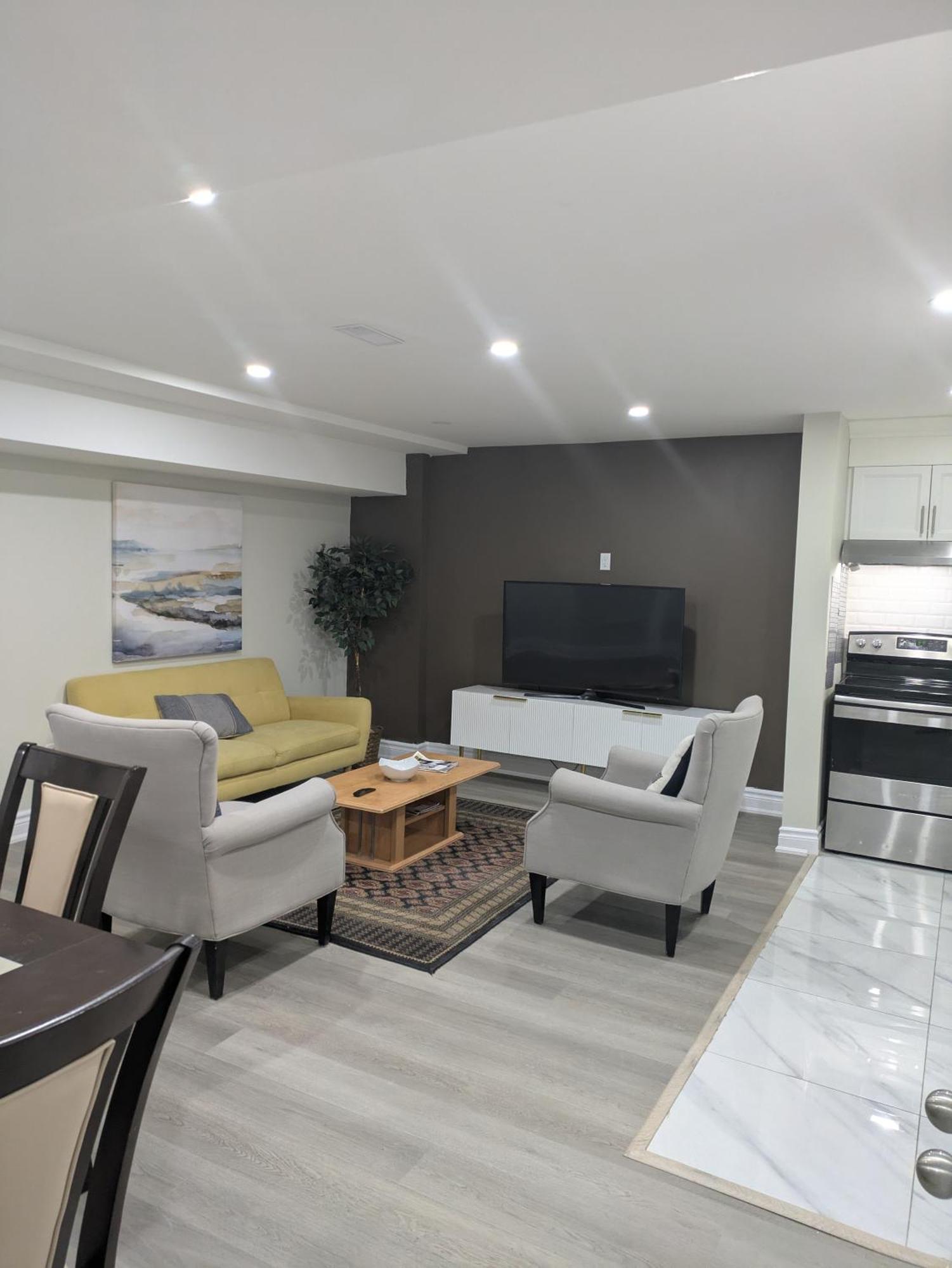 Stunning Furnished 2Bedroom/2Washroom Apartment Brampton Esterno foto